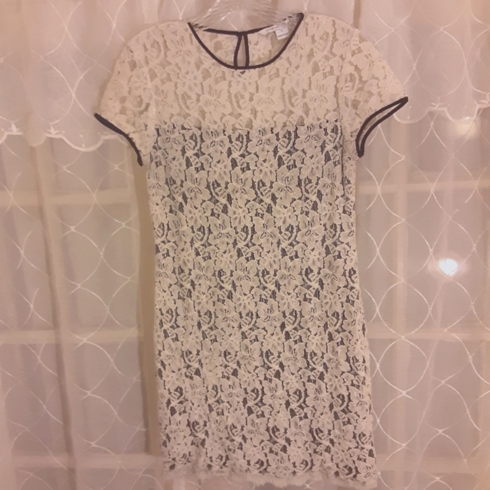 DVF size 6 black & white "barbie" dress